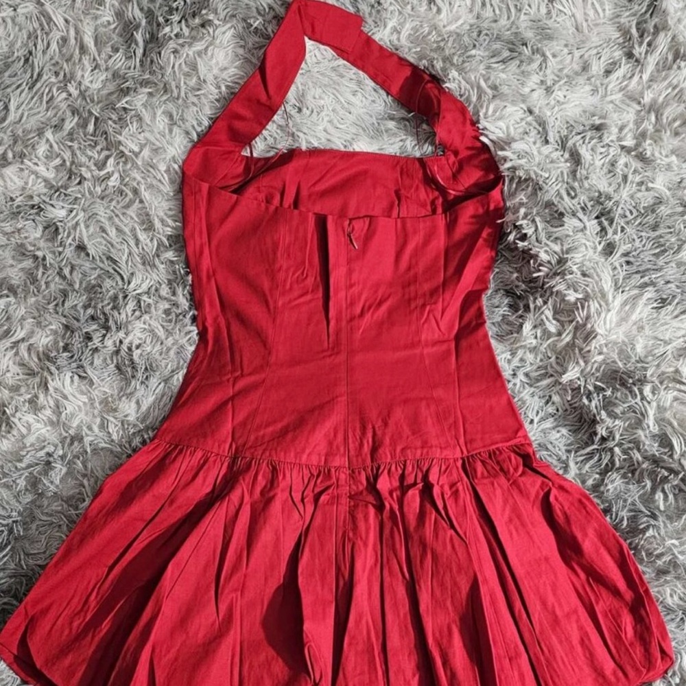 NWT, Never Worn or Washed. Halter Neckline